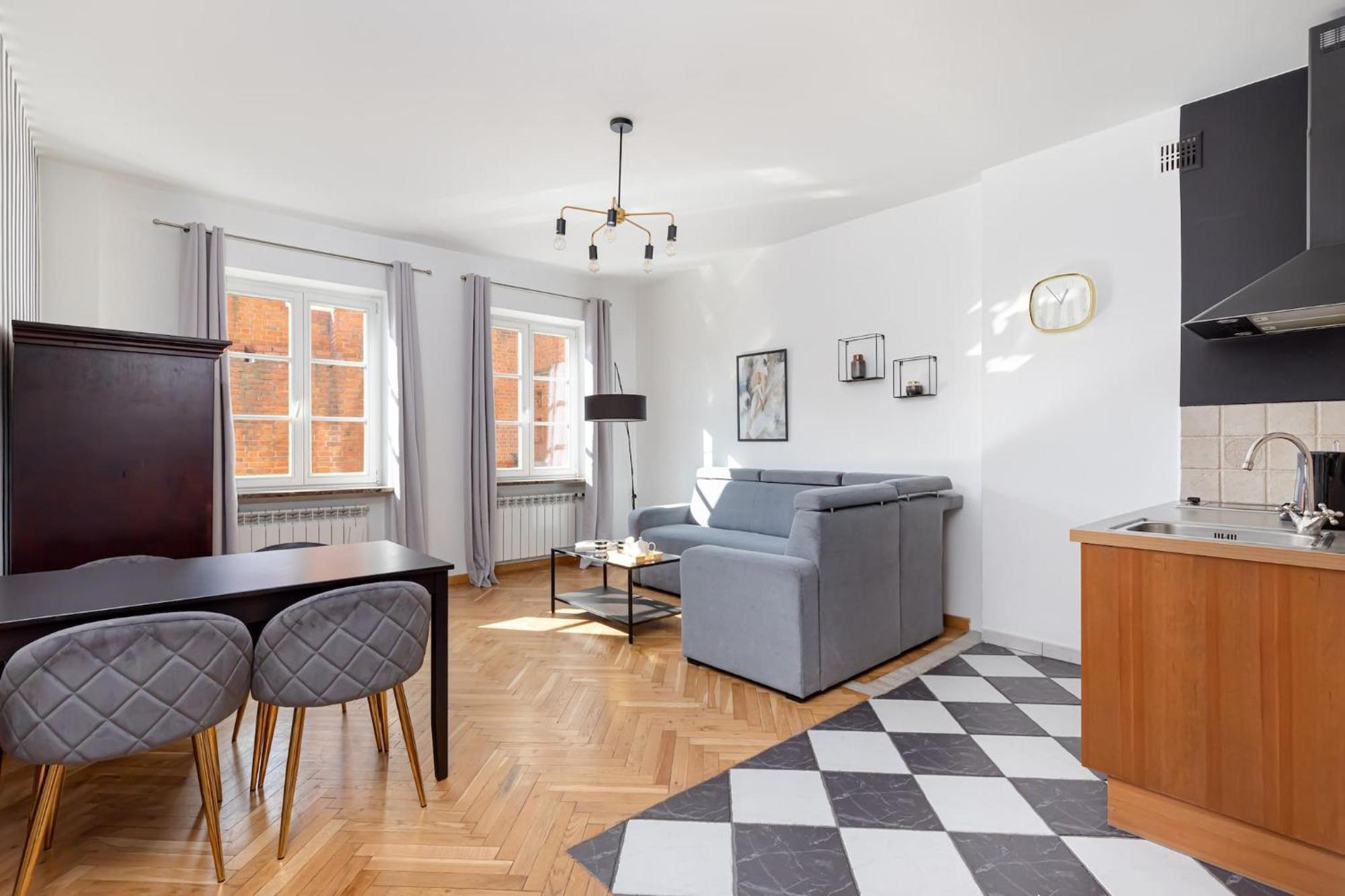 Fashioned Apartment Rycerska By Noclegi Renters Warsaw Ngoại thất bức ảnh